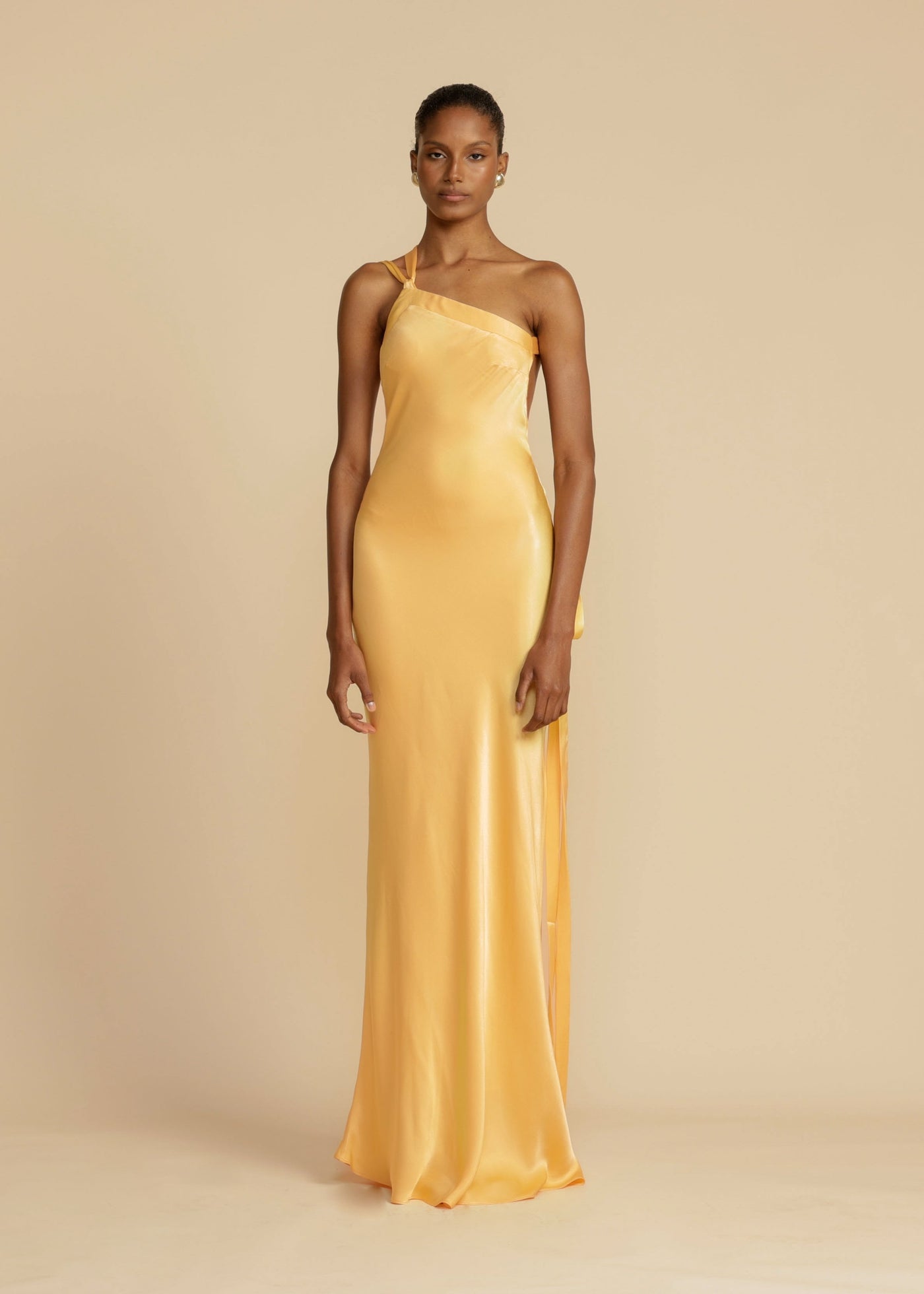 Andie – Vestido Elegante de un Solo Hombro